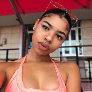 Meet your Posher, Calli